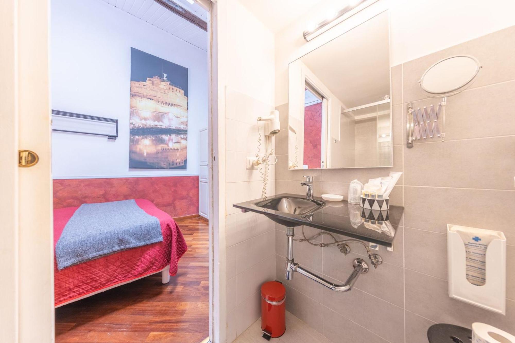 Room In Bb - Skylight Double Room In History House Roma Exterior foto
